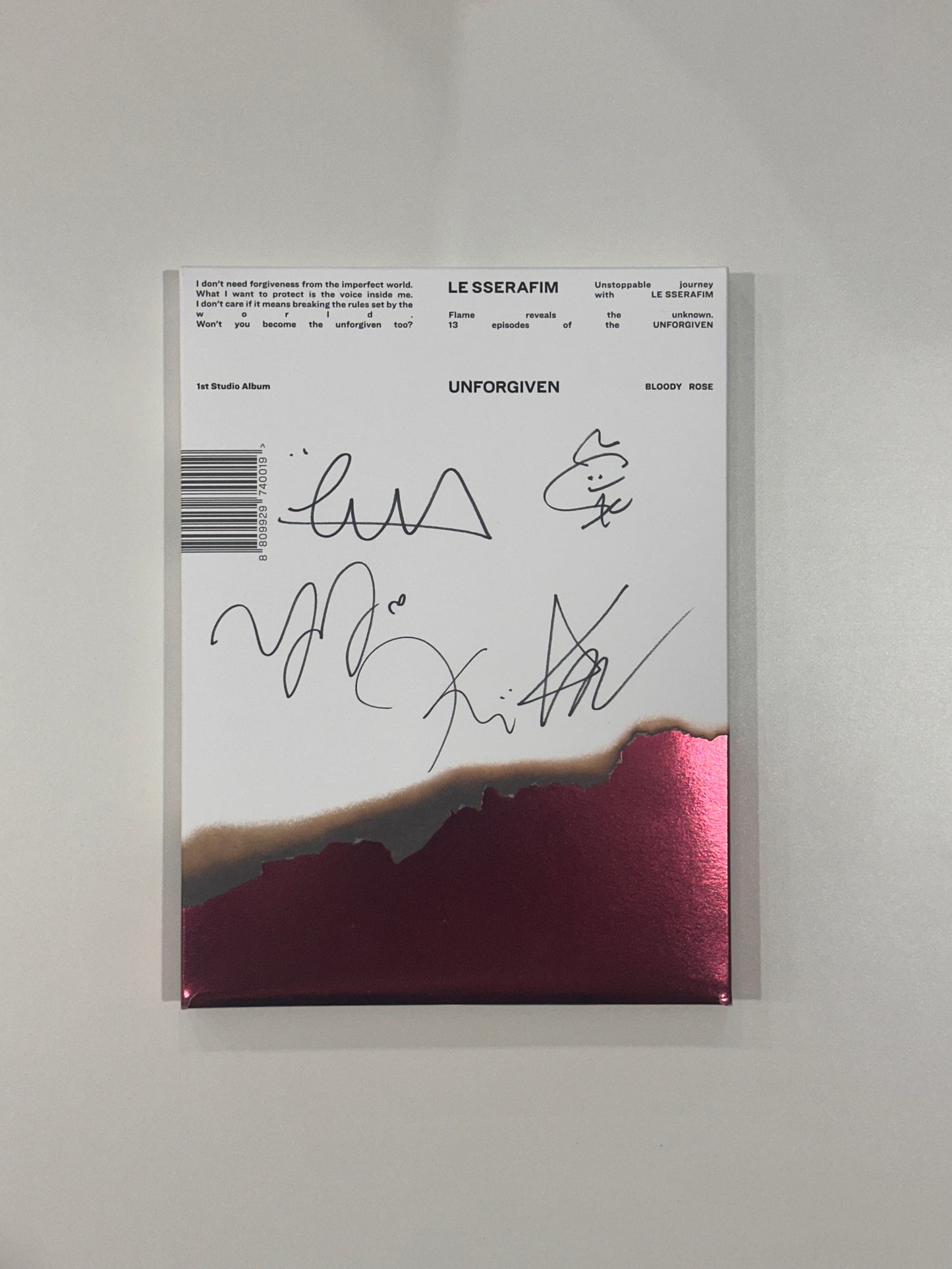 LE SSERAFIM - 1st Studio Album [UNFORGIVEN] (Bloody Rose Ver.) [PROMO/NOT FOR SALE] HAND-SIGNED ALBUM